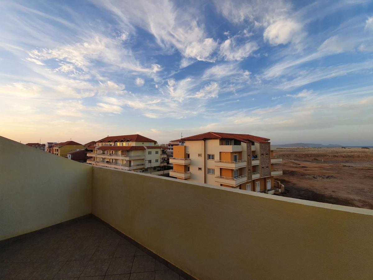 Holiday Properties Commercial Center Санта Мария Екстериор снимка